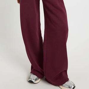 Chándal Informal Extra Grande de Diseño Moderno para Mujer, con Mangas Largas, Tela de Alta Calidad, Diseño Transpirable con Logotipo - Product Image 4