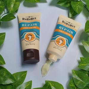 Crema Exfoliante e Hidratante para Pies 50ml para el Cuidado de Talones Agrietados - Product Image 2