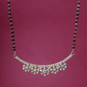 Collier Mangalsutra en diamant avec chaîne de perles noires, cadeau élégant pour femmes - Product Image 3