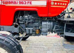 2020 Tracteur Swaraj 963 Fe utilisé avec les composants du noyau du roulement de la boîte de vitesses du moteur à engrenages - Product Image 4