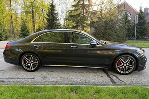 รถเบนซ์ AMG S63 ปี 2019 สภาพดีเยี่ยม เครื่องยนต์ V8 ทวินเทอร์โบ 603 แรงม้า ระบบขับเคลื่อนสี่ล้อ  ไม่เคยดัดแปลง  ใช้งานในรัฐเท็กซัส - Product Image 3