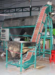 Machine à éplucher les noix de cajou polyvalente Peeling doux et efficace pour diverses variétés de noix de cajou - Product Image 3