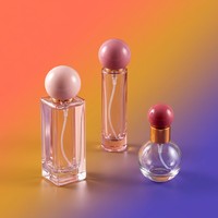 Botol Dispenser Parfum Kaca Portabel 50ml Grosir Massal yang Dapat Disesuaikan dengan Pompa Semprot untuk Wewangian Perjalanan