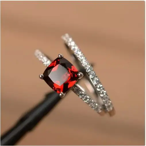 Wholesale Natural Red Garnet Women Ring With 925 Sterling Silver Handmade Item Red Gemstone Square Shape Spicily For Women