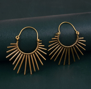 Nuevo Superventas Pendientes de Latón Brillante con Diseño de Amanecer, Chapados en Oro de 18k, Estilo Tribal Vintage, de Moda, al por Mayor para Mujer - Product Image 1