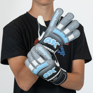 Gants de gardien de but professionnels 4mm poignée en latex allemand personnaliser les coupes et les tailles conception durable pour une utilisation en plein air de football - Product Image 4