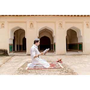 Tapis de prière en laine et soie Solace Stitch, tissé à la main, rembourré, lavable, en peluche, uni, pour la maison, les voyages, musulman, en caoutchouc, polyester - Product Image 6