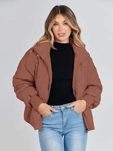 Chaqueta acolchada de punto de algodón impermeable para mujer de otoño con logotipo personalizado con capucha desmontable - Product Image 2