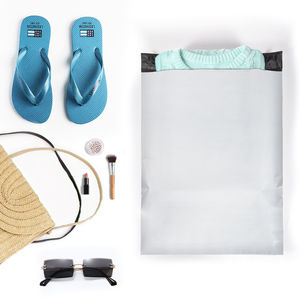 Sacs postaux en poly imprimés personnalisés à bas quantité minimale de commande 100 pièces sacs d'expédition étanches pour vêtements sacs en poly de logo personnalisé de haute qualité - Product Image 4