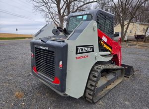 Takeuchi รถตัก TL12R2ลื่นไถล steer Loader CAB w/ HEAT & ac. กล้องสำรองข้อมูลตักตีนตะขาบการควบคุมจอยสติ๊กระบบไฮดรอลิกเสริม - Product Image 3