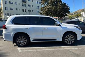 Lexus LX 570 2017 (AUTOS DE SEGUNDA MANO) - Product Image 3