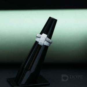 Anillo Unisex Moderno y Atrevido de Acero Inoxidable Chapado en Oro de 18K con Moissanita y Piedras Creadas en Laboratorio con Certificación IGI para Fiestas - Product Image 5