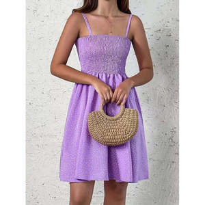 Robe d'été courte à pois froncée pour femme Jane's - Robe trapèze à fines bretelles pour un look décontracté estival - Product Image 1