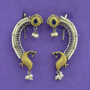 Pendientes de calidad de exportación de moda oxidados chapados en 2 tonos - Product Image 1