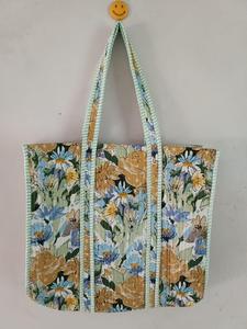 Bolsa de Compras de Algodón Hecha a Mano con Estampado de Bloques Indio, Bolsa de Mano para Mujer, Bolsa de Hombro Acolchada con Estampado de Bloques Hecha a Mano - Product Image 2