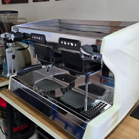 Entrega Rápida, Cafetera Espresso Rancilio Classe 5 ECO USB de 2 Grupos, Perfecta para Servicio de Café de Alto Volumen con Controles Avanzados