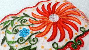 Hecho a medida Eleve su estilo con cordones bordados Hechos de materiales de alta calidad. Bota ideal para zapatillas de diseñador de moda - Product Image 6