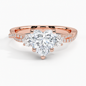 Anillo de Diamantes con Corte Corazón, Diseño de Tres Piedras en Oro Trenzado, Piedras Laterales Redondas, Joyería de Lujo para Compromiso, Regalos para Novias - Product Image 3