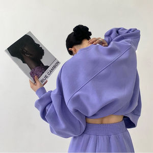 Nuevo Conjunto de Sudadera con Capucha Informal de 2 Piezas para Mujer de Invierno y Pantalones Cortos Lisos, Sudadera con Capucha de Tela de Punto Estampada Personalizada, Teñido Liso - Product Image 4