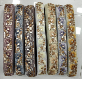 Fleurs sur mesure brodées de plusieurs manières de couleur dans des conceptions ethniques à des fins diverses dans 1 pouce de largeur - Product Image 6