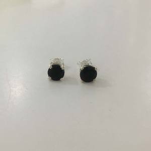 Pendientes de tuerca de Plata de Ley 925 de estilo bonito para mujer con diamante de ónix negro Joyería de boda india de moda-Venta al por mayor - Product Image 4