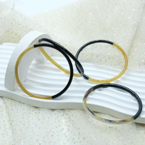 Ensemble de bracelets pour femmes bracelets en corne de différentes tailles bijoux de la meilleure qualité distribués dans le monde entier - Product Image 4