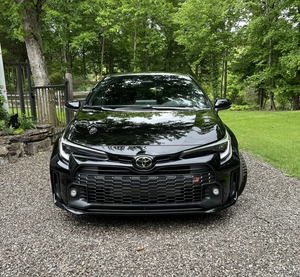LISTO PARA CONDUCIR - USADO, VOLANTE A LA IZQUIERDA |   CONDUCCIÓN DERECHA |   TOYOTA GR COROLLA 2023 con 4300 millas - Product Image 1