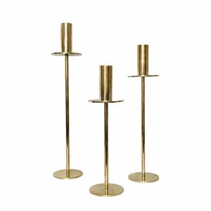 Portavelas de Latón Dorado para Velas de Té con Base Sencilla y Elegante para Mesa de Hogar - Product Image 3