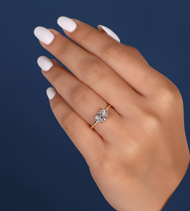 Anillo de Compromiso Solitario Ovalado con Diamante Cultivado en Laboratorio de 1.50CT, VVS2 F, Certificado IGI, Chapado en Rodio, Oro Amarillo, Venta al por Mayor para Mujer - Product Image 4