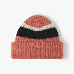 Gorros de punto de invierno para jóvenes con estampado completo personalizado Gorro con logotipo estampado en dos tonos para adultos - Product Image 6