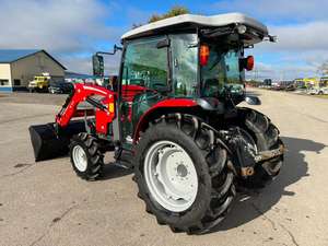 2022 Massey Ferguson 2860M 4WD tracteur à roues longue durée de vie caractéristiques clés comprennent pompe boîte de vitesses moteur 2WD roues - Product Image 3