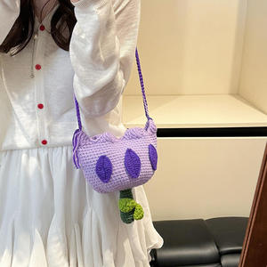 Bolso de hombro cruzado de ganchillo con diseño de tulipán, moderno, portátil, para teléfono móvil, dulce, de capacidad media, hecho a mano con cierre de hebilla. - Product Image 3