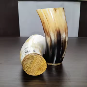 Verre à vin en corne naturelle pour boire du vin, de la bière et de l'eau Verre à liqueur en corne de café par l'artisanat en croissant - Product Image 3