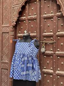 Fabricante Mayorista de Vestidos Largos de Algodón Hechos a Mano en India, sin Mangas, con Hombros Descubiertos, Ecológicos, con Bolsillos para Mujer, Coloridos - Product Image 3