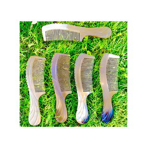 Peigne à cheveux en corne sculptée de buffle naturel Couleur aléatoire Massage barbe Design multi-usages pcs vente chaude - Product Image 5