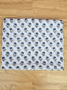 ผ้าฝ้าย100% ลายดอกไม้บล็อกมีสไตล์และทันสมัยสำหรับใช้ในฤดูร้อน - Product Image 4