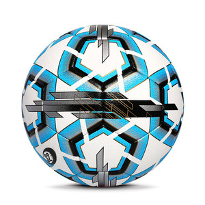 Alaay Balones de fútbol de PVC de alta calidad 3,5mm ligeros para competiciones escolares de interior y exterior y entrenamiento precio al por mayor - Product Image 4
