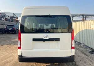 USATO 2024 Toyota Hiace 2 Posti 4x4 4 Cilindri 2.8L Potenza 177 CV Diesel Trasmissione Automatica 2WD Guida a Destra - Product Image 6