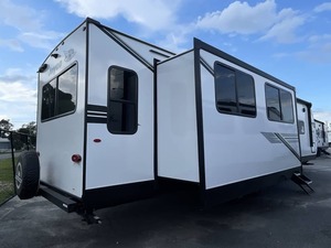 Remolque Jayco Jay F-l-i-g-h-t S-l-x 334RTS 2026 Usado en Buen Estado, Listo para la Venta - Product Image 1