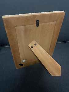 Marcos de fotos de madera de resina de primera calidad, logotipo personalizable, decoraciones de mesa de oficina en casa de Metal de hierro, precios al por mayor - Product Image 5