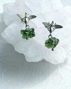 Boucles d'oreilles de météorite véritable Moldavite 1.6g Bijoux en or Talisman Moldavite Crystal Cadeau d'anniversaire ou d'anniversaire parfait pour elle - Product Image 4