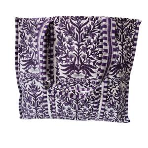 Sac fourre-tout à bandoulière en coton matelassé imprimé à la main avec des motifs floraux violets, imprimé Sanganeri, sac de shopping 100% coton - Product Image 1
