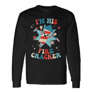 Camiseta de Manga Larga para Parejas con Diseño 'I'm His Firecracker' para la Fiesta del 4 de Julio, Camisetas Promocionales con Diseño Gráfico y Cuentas - Product Image 2