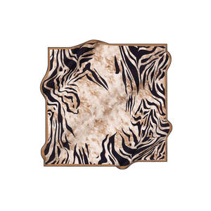 Pañuelo Cuadrado de Crepé de Seda Beige con Estampado de Cebra, Estilo Vintage de Diseñador para Primavera y Verano - Product Image 1