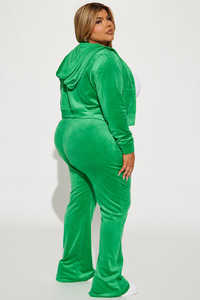 Custom Made Wholesale <b>Green</b> Velour Tracksuit Chic Hoodie& Pocketed <b>Trousers</b> Sport Tracksuit Premium Quality <b>Velvet</b> Co-Ord Outfit - Product Image 6