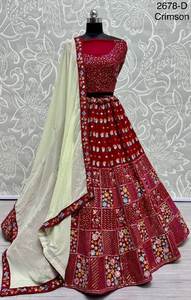 Partywear Lehenga Choli avec broderie multi-fils avec séquence - Product Image 6