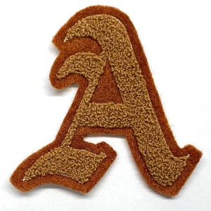 Vente chaude 3D Broderie Patch Personnalisé Écologique Tissu Décoration avec des Mots Alphabétiques Numériques pour Chapeau Personnalisé - Product Image 4