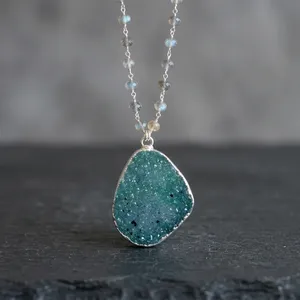 Collier en Labradorite Druzy Vert Teal, Pendentif Naturel Vert, Chaîne Perlée, Argent Sterling 925, pour Fiançailles et Mariage - Product Image 5