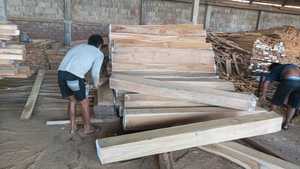 High Quality Durable Teak Round <b>Logs</b> with Bark for Furniture <b>Wood</b> - Product Image 2