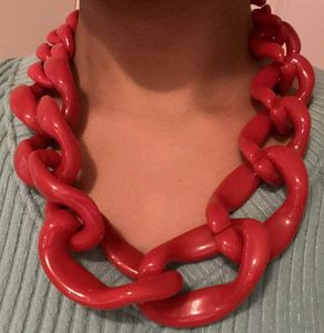 Lujoso collar de cuentas de resina de moda hermoso pulido de la mejor calidad personalizado hecho a mano para mujeres de la India. - Product Image 3